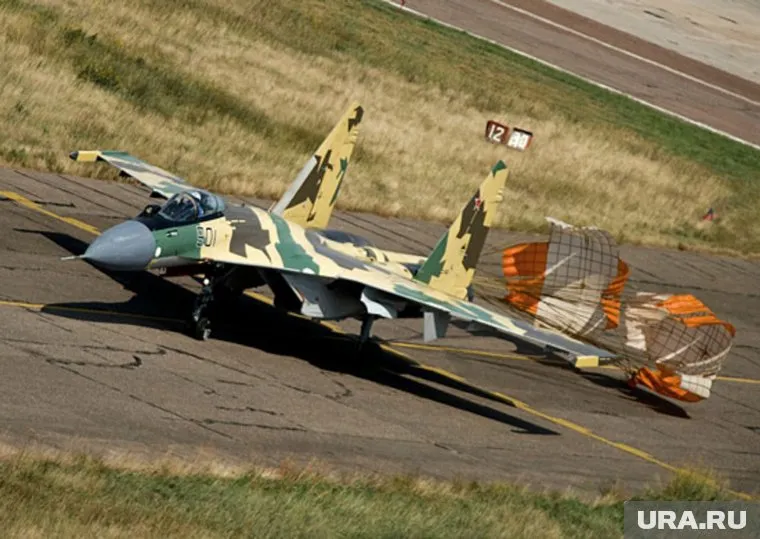 Турции, оставшейся без американских истребителей, могут предложить российские Су-35