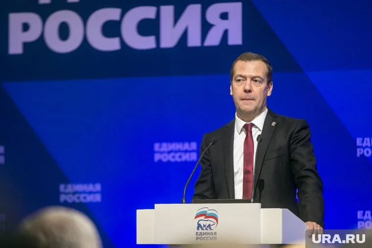 Дмитрий Медведев подписал указ об увольнении Михаила Буланова