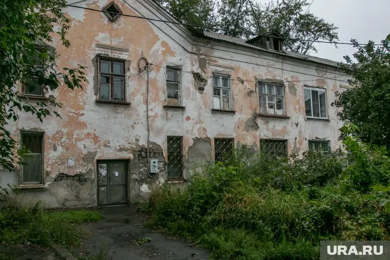 Минстрой разрабатывает законопроект по расселению аварийного жилья