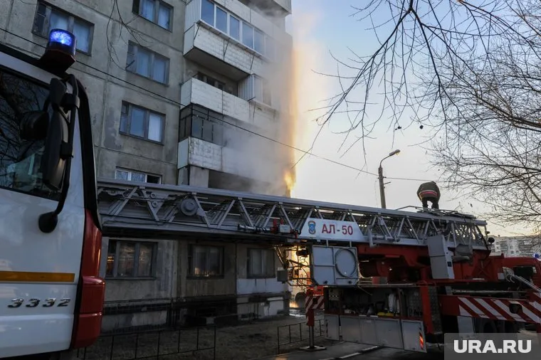 В здании рушатся конструкции, сообщает Baza (архивное фото) 