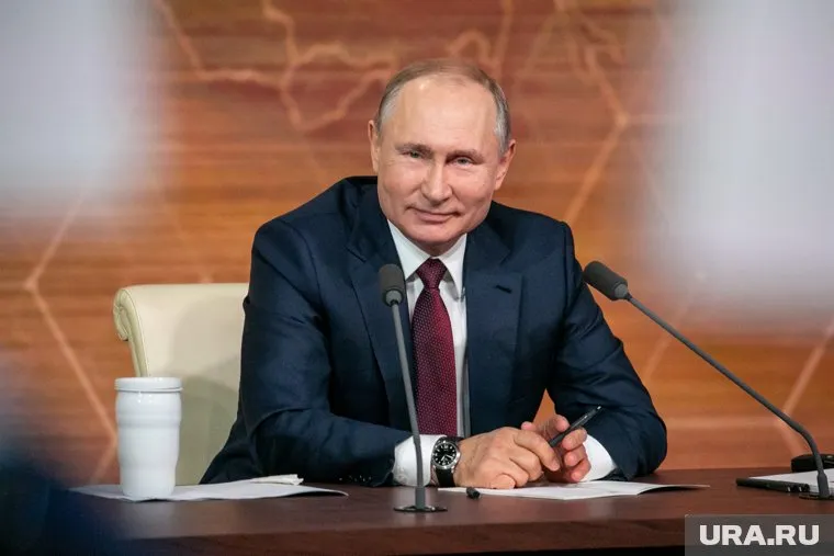 Владимир Путин ответил журналисту «URA.RU»