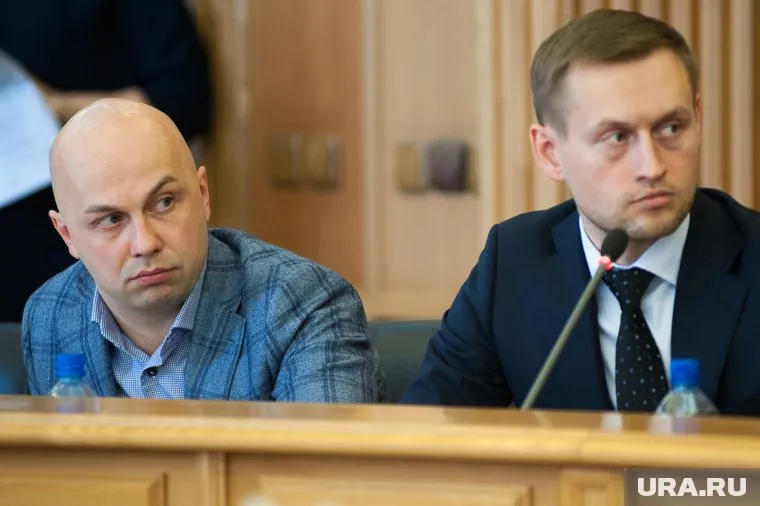 В списке проштрафившихся — Антон Швалев (слева) и Александр Караваев (справа)