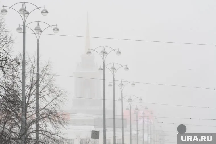 Автомобилистов призвали отказаться от дальних поездок из-за непогоды