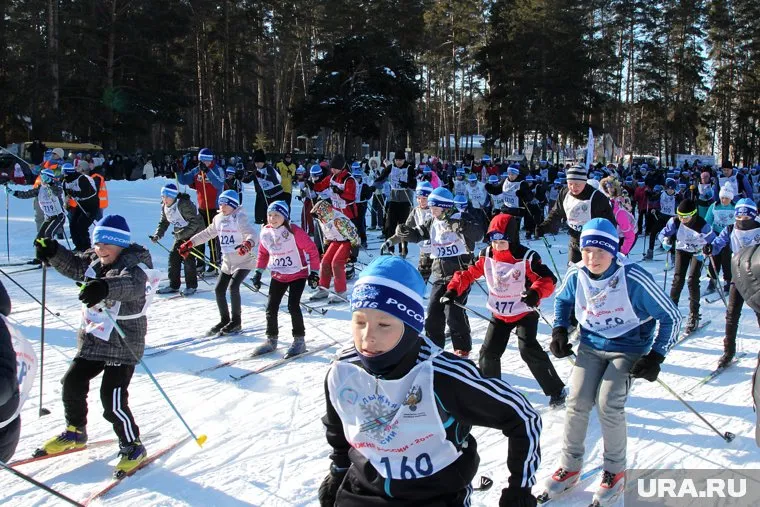 На лыжи в этот день встают более двух тысяч курганцев