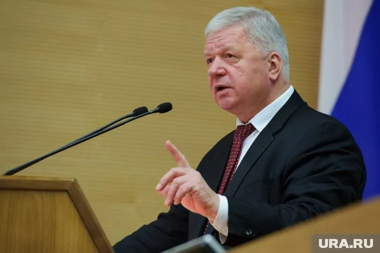 Михаил Шмаков прибыл в город, чтобы поздравить областную федерацию профсоюзов с крупным юбилеем