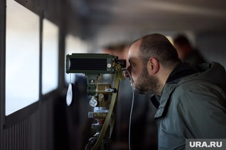 По заявлению Зеленского Умеров с Сырским докладывают ему с фронта