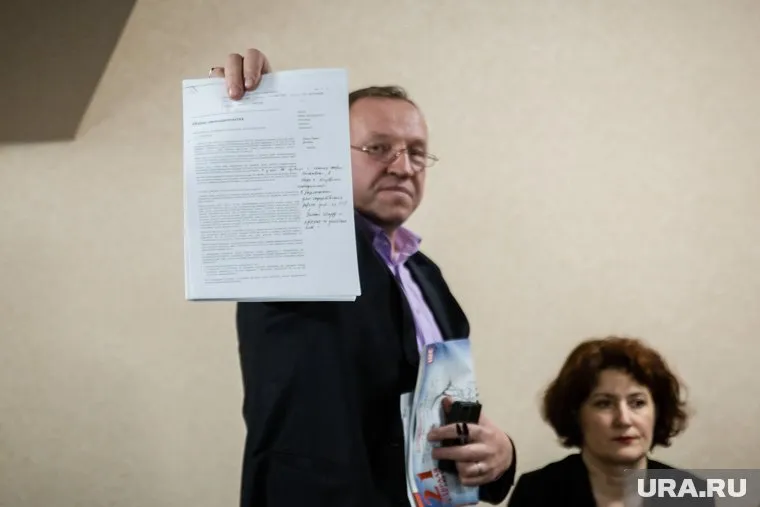 Владельцы ларьков обвинили власть в неумении вести диалог, но сами отказались от диалога