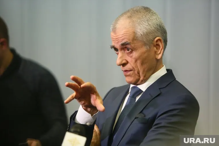 Геннадий Онищенко связал вспышку гаффской болезни с выброшенной в озеро испортившейся рыбой