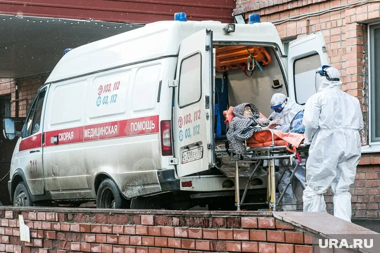 Владимир Якушев оценил работу уральских медиков в условиях коронавируса