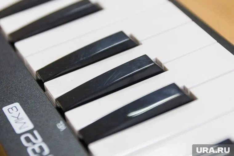 Поклонники встретили альбом певца благосклонно