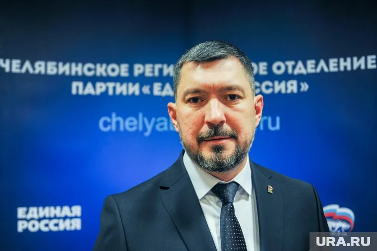 Денис Моисеев уступил свой пост первому заместителю