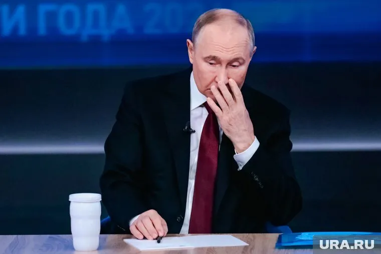 Путин поручил выплачивать каждый месяц по 65 тысяч рублей курянам потерявшим имущество до полного освобождения региона