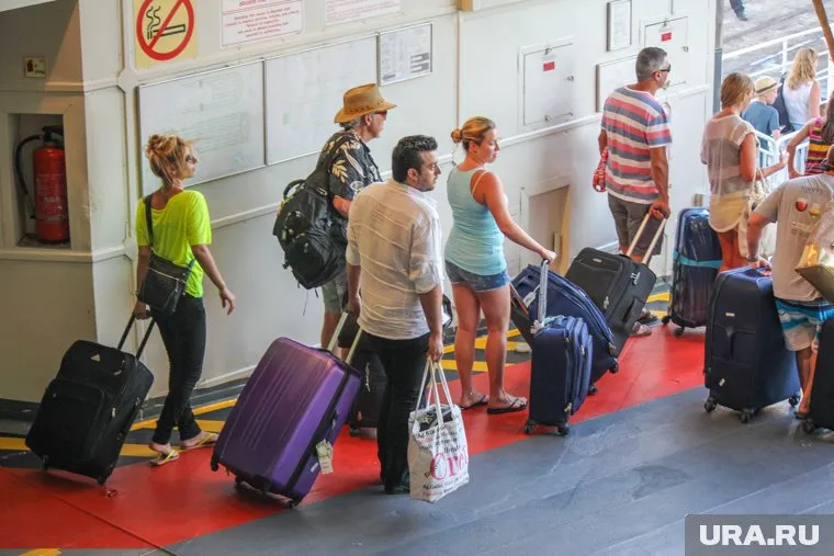 Бывший пермский премьер уехал из России