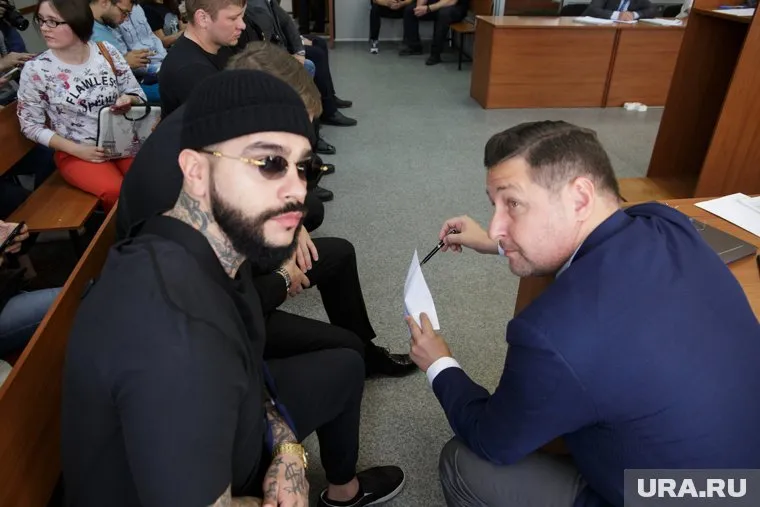 Музыкант является ответчиком по делу об оскорблении чести пермского экс-единоросса