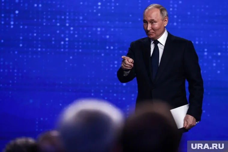 Путин второй раз за год выступил на Совете законодателей