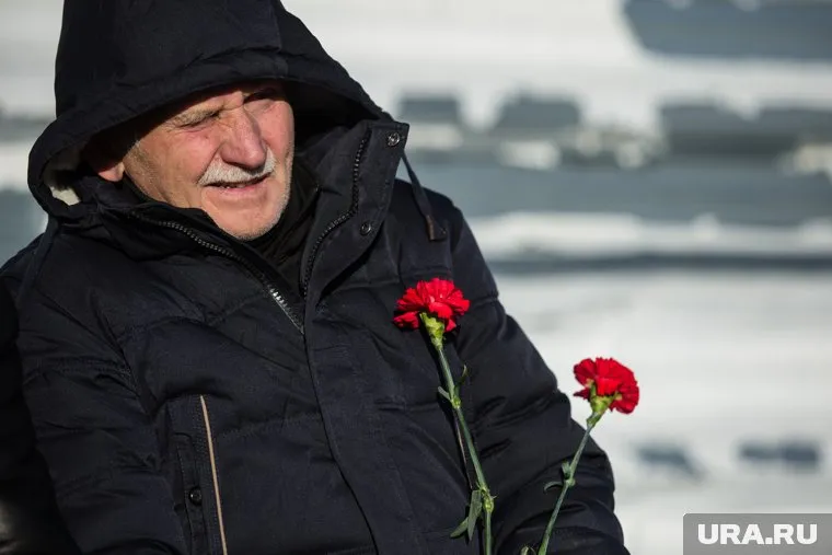 На тему пенсионного возраста начали высказываться самые разные политические силы