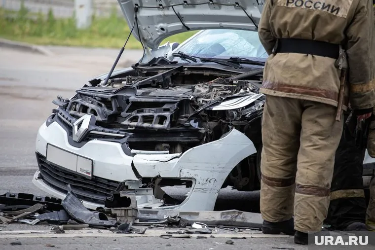 Автомобиль зарегистрирован на отца погибшего водителя