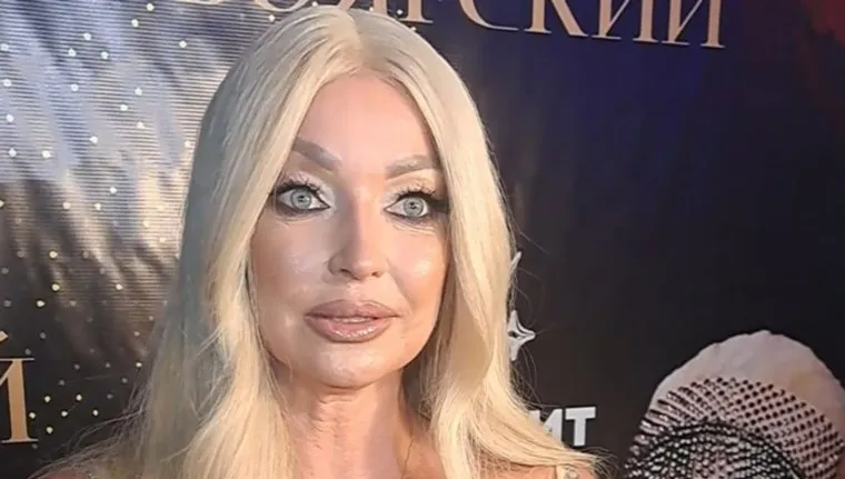 Анастасия Волочкова на своем 49-м дне рождения