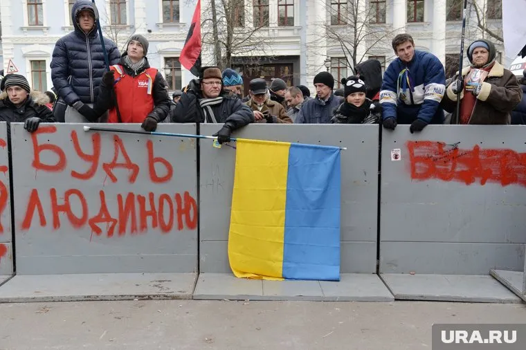 Иван Компан считает, что украинский народ тупеет