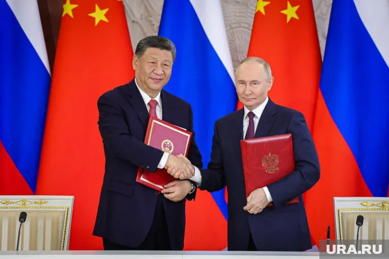 Официальные переговоры Владимира Путина и Си Цзиньпина длились 3,5 часа