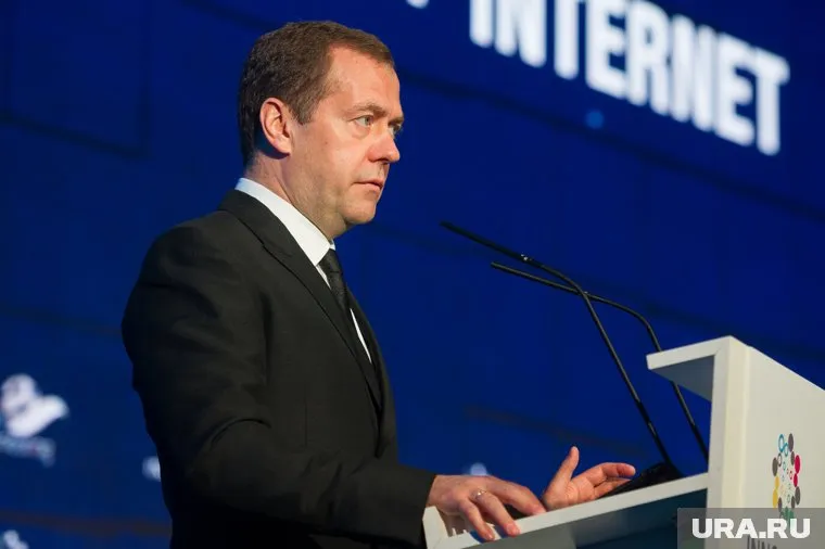 Дмитрий Медведев удалил единственную подписку