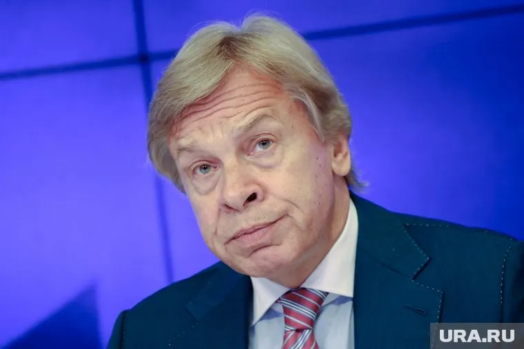 Пушков отметил, что ЕС поддерживает киевский режим