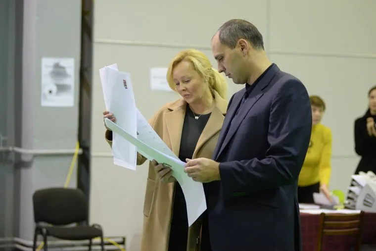 Голосование Дениса Паслера. Екатеринбург