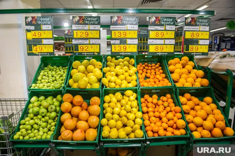 Россия ограничила транзит фруктов и овощей через Белоруссию