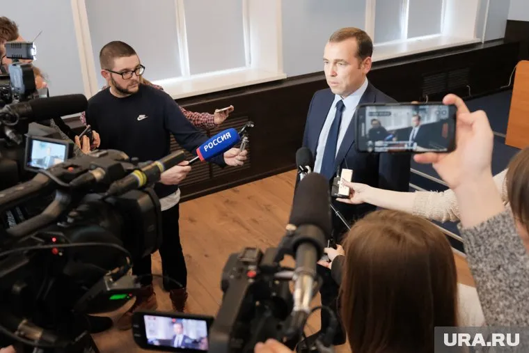Глава Зауралья Вадим Шумков сделал заявление для прессы