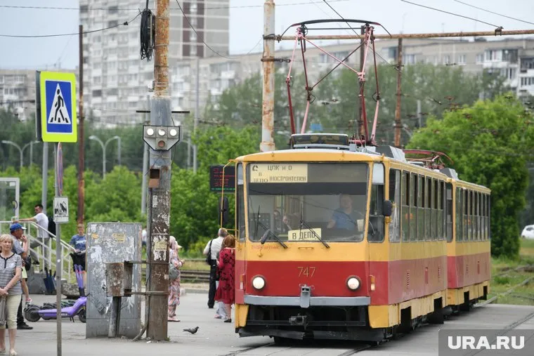 Женщина упала под последний состав (архивное фото)