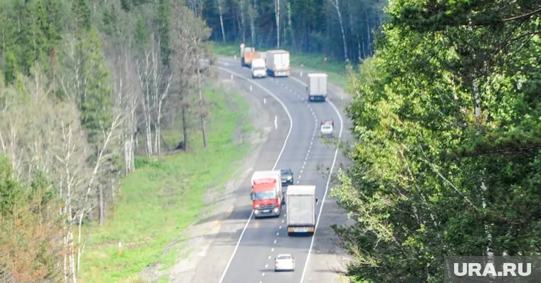 В результате аварии водитель погиб, пассажирка доставлена в больницу 