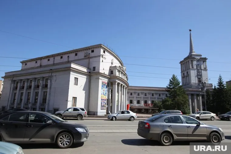 Военные хотели бы прощаться с товарищами в Доме офицеров