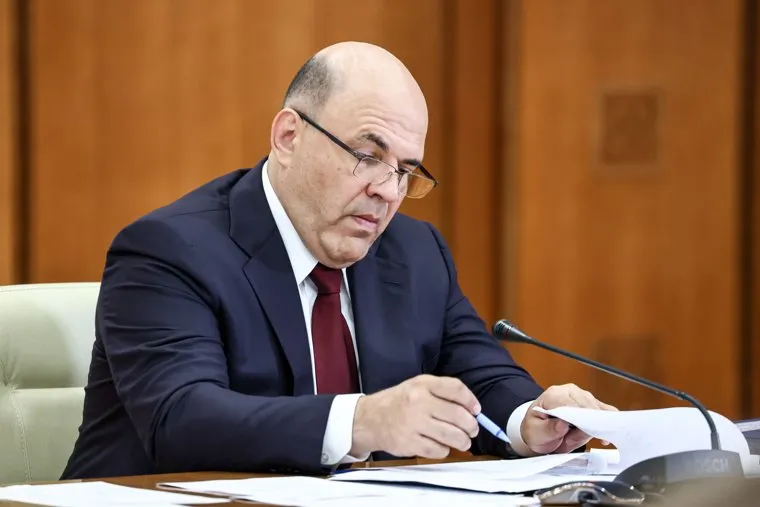 Михаил Мишустин во время посещения Якустка. Якутск