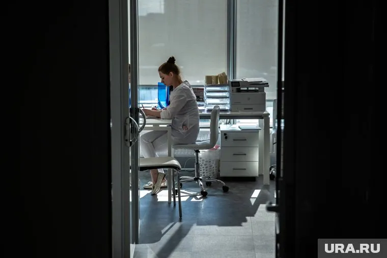 Бывший сотрудник онкоцентра заявил об увольнении врачей