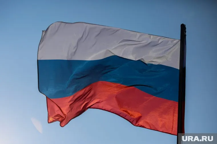 Российский флаг установили на месте братской могилы советских солдат в центре Авдеевки