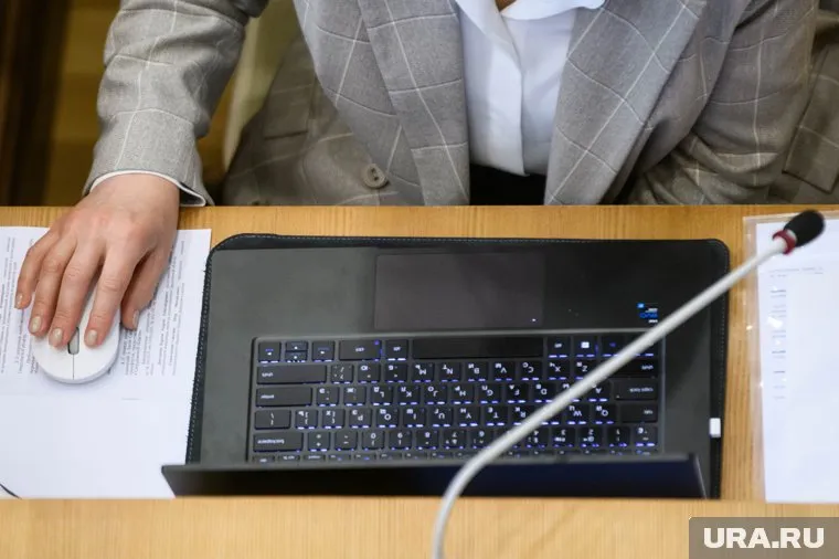 Сокращение в апреле проведут более 60 компаний в Тюменской области