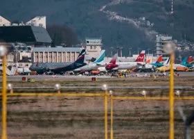 Рейс Сочи-Курган задерживается из-за атаки дронов на курортный город