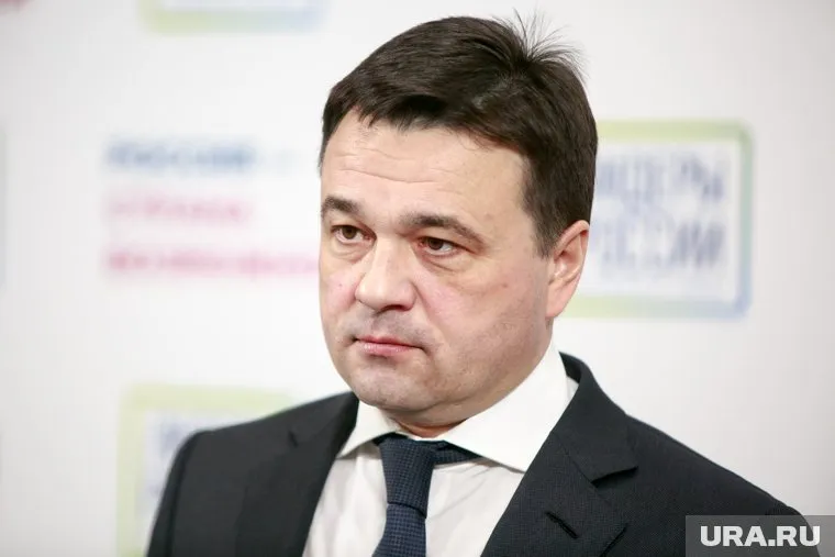 Жители Волоколамска бросали в Воробьева снежками и пытались его ударить