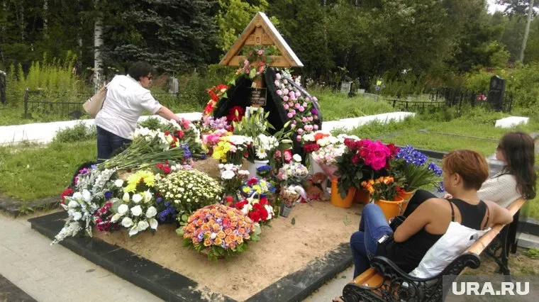 Родители покойной Жанны Фриске не видят своего внука