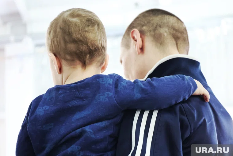 Салехард и Лабытнанги приглашают на квест-экскурсии за северным сиянием и праздничный концерт ко Дню отца