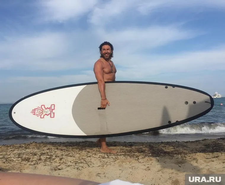 Малахов показал, как живут Волочкова и Ковальчук