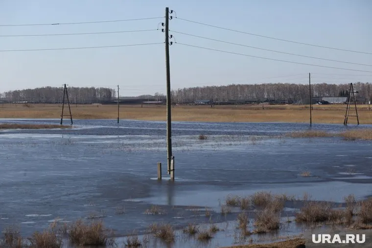 Вода превысила критическую отметку в 800 см
