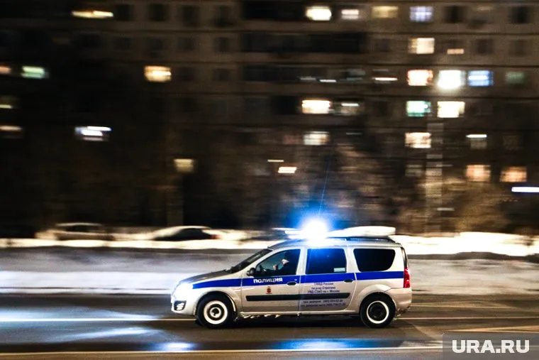 Мальчик покончил с собой за несколько минут до Нового года, пишет Baza