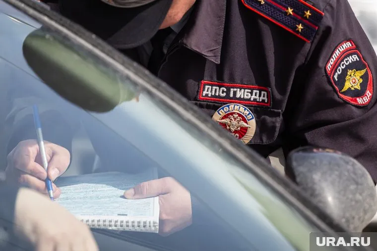 Движение встало примерно на 40 минут (архивное фото)