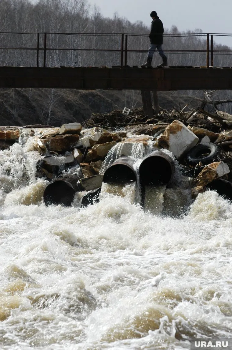 Надвигающиеся дожди и грозы могут спровоцировать резкий подъем воды в реках