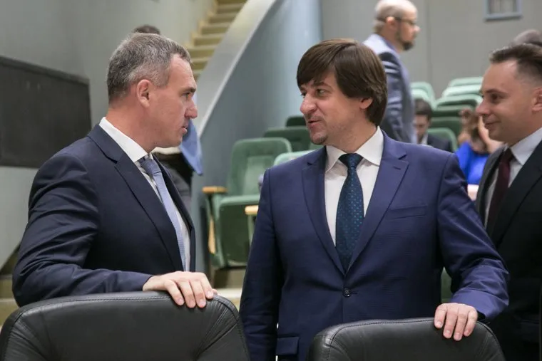 Заседание городской думы с вопросом об отставке с должности главы администрации Александра Моора. Тюмень, кухарук руслан