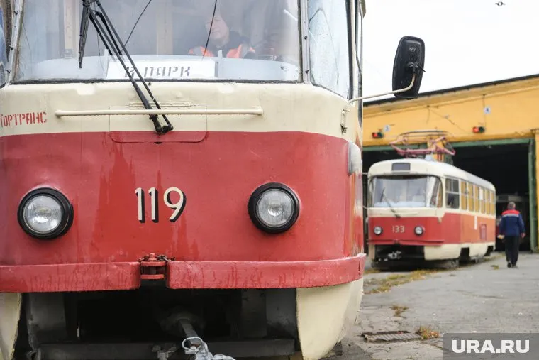 Трамвай загорелся около восьми утра (архивное фото)