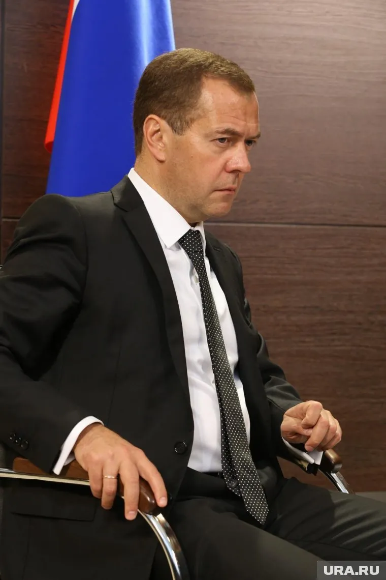 Премьер-министр отметил, что глава государства будет работать в напряженном графике