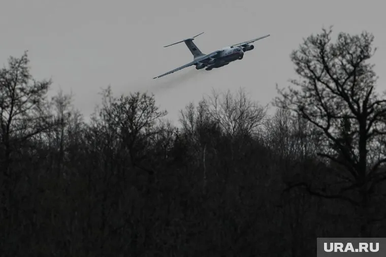 Самолет-амфибия Бе-200 поможет тушить леса в Надымском районе