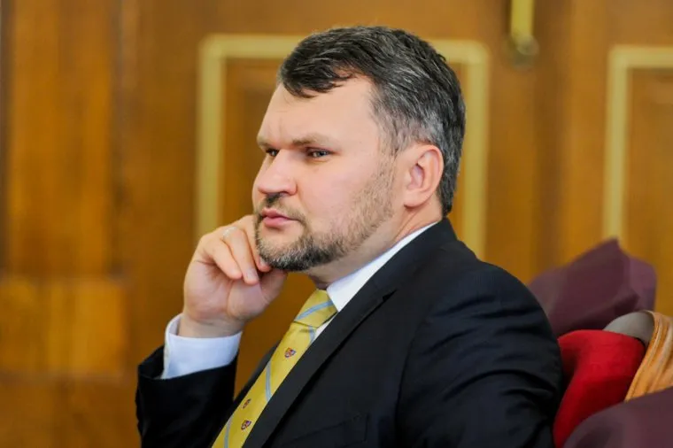 Вручение мандатов кандидатам, победившим на выборах в законодательное собрание. Челябинск